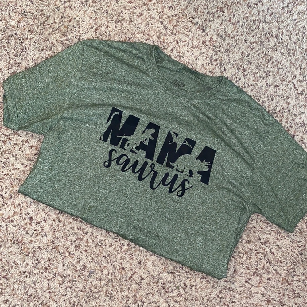 Mamasaurus t shirt